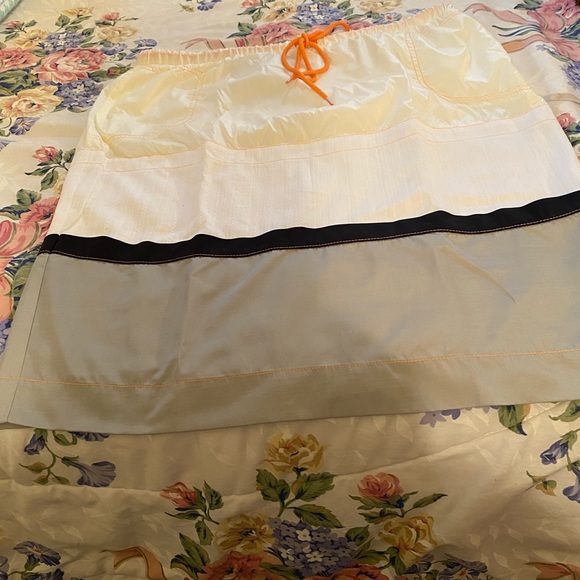 Atheletic skirt - Picture 7 of 7